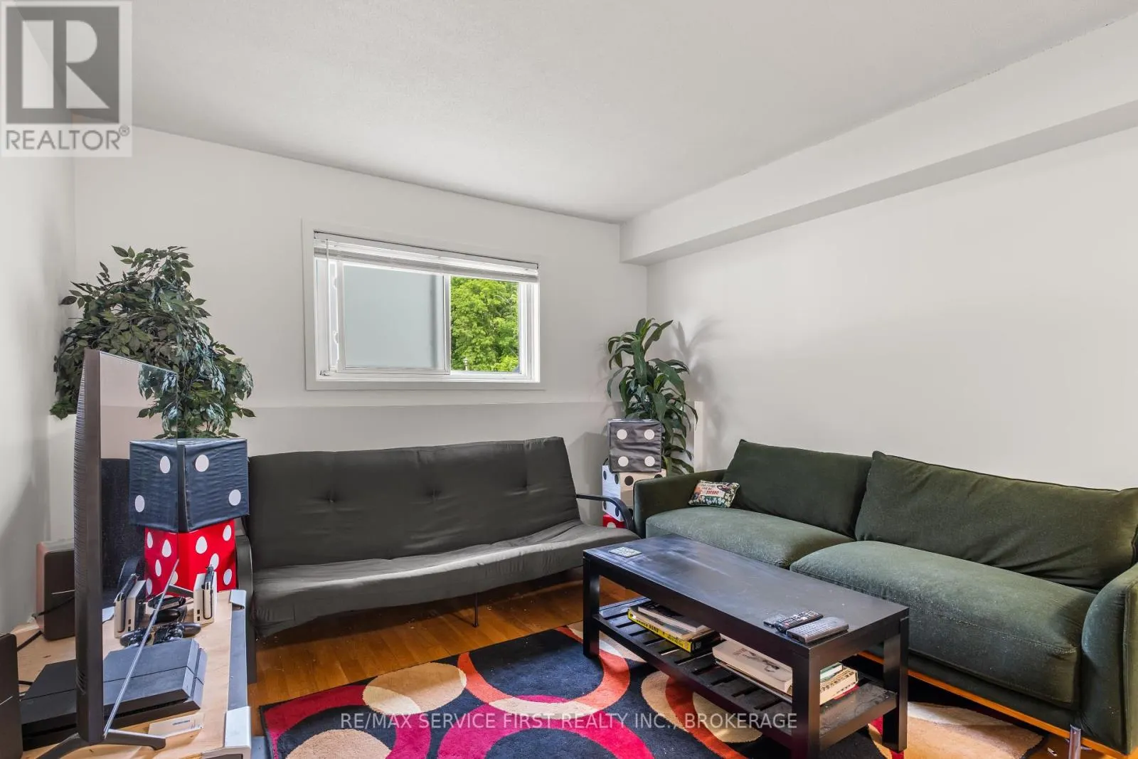 105 - 550 TALBOT PLACE, #105