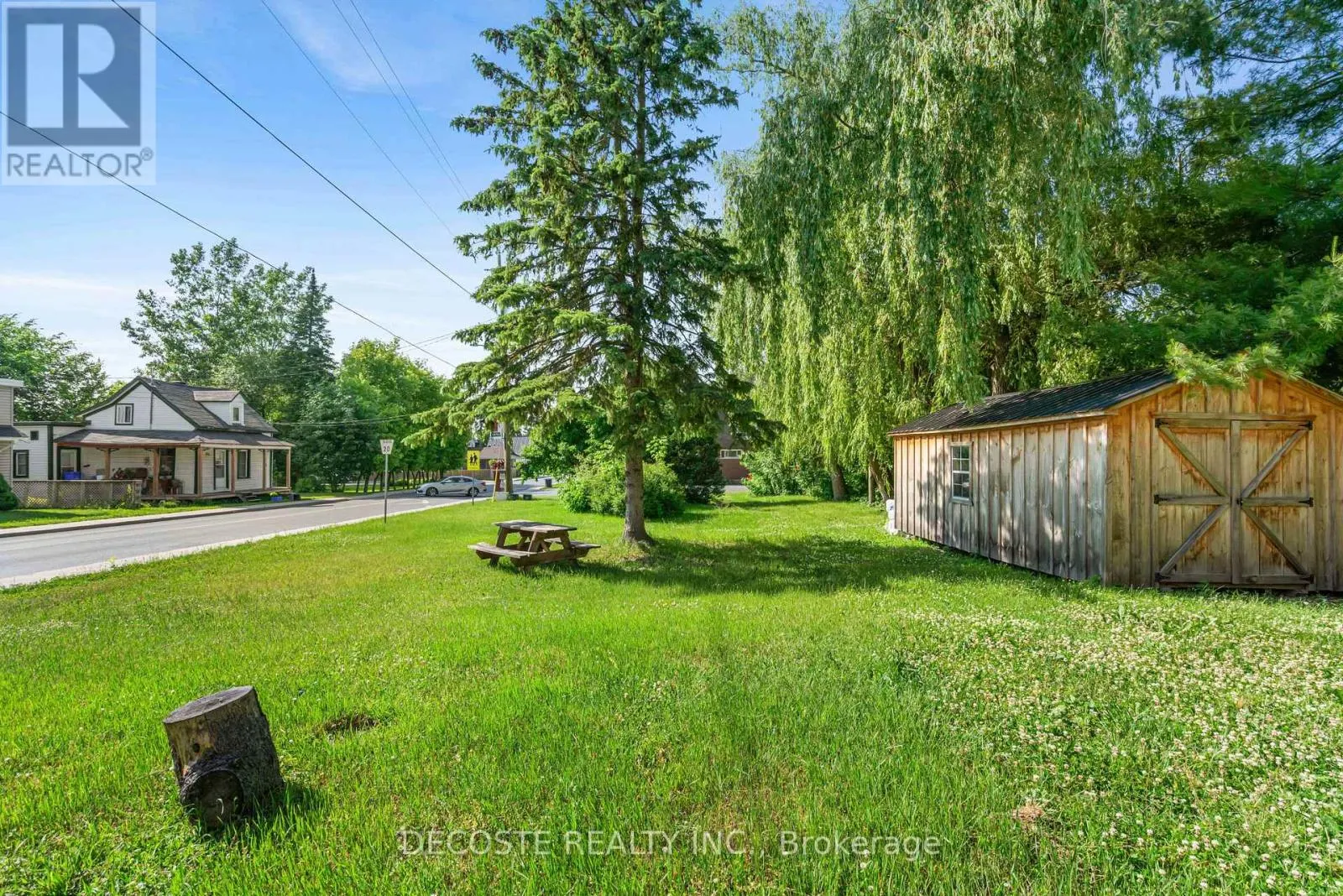 1 MECHANIC STREET E