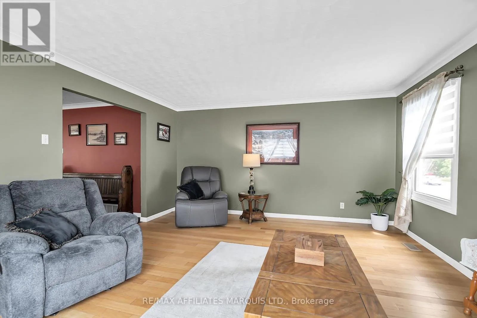 1356 LOCHIEL STREET