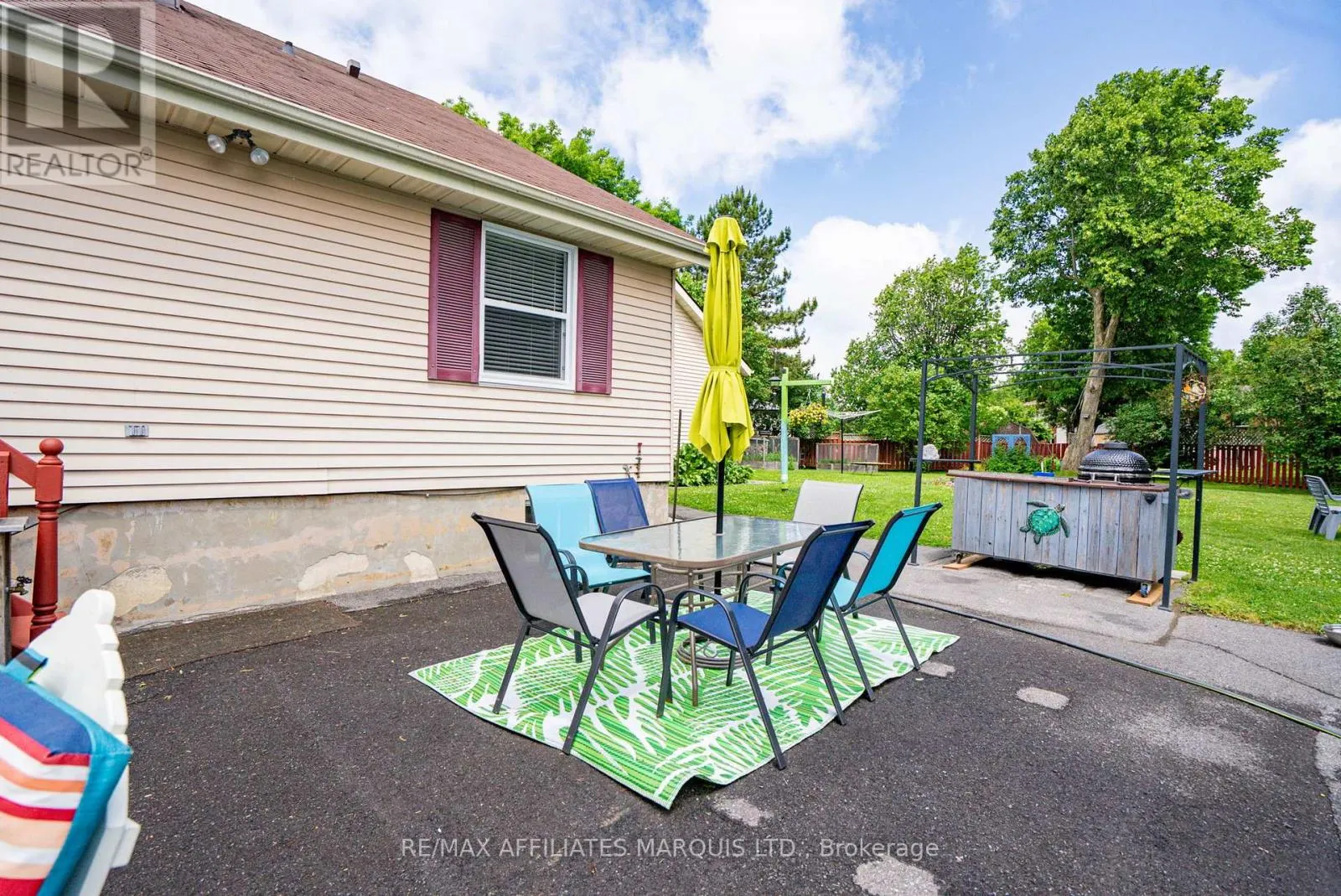 1356 LOCHIEL STREET