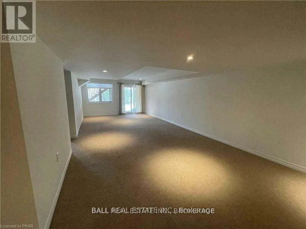 43 - 17 LAKEWOOD CRESCENT, #43