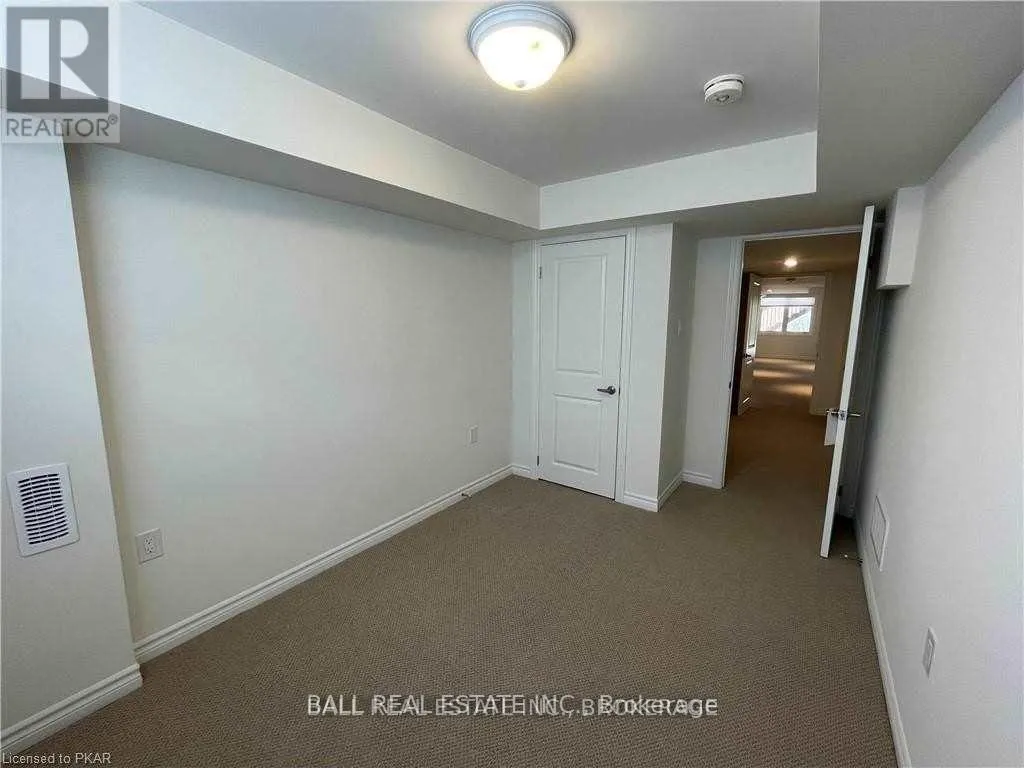 43 - 17 LAKEWOOD CRESCENT, #43