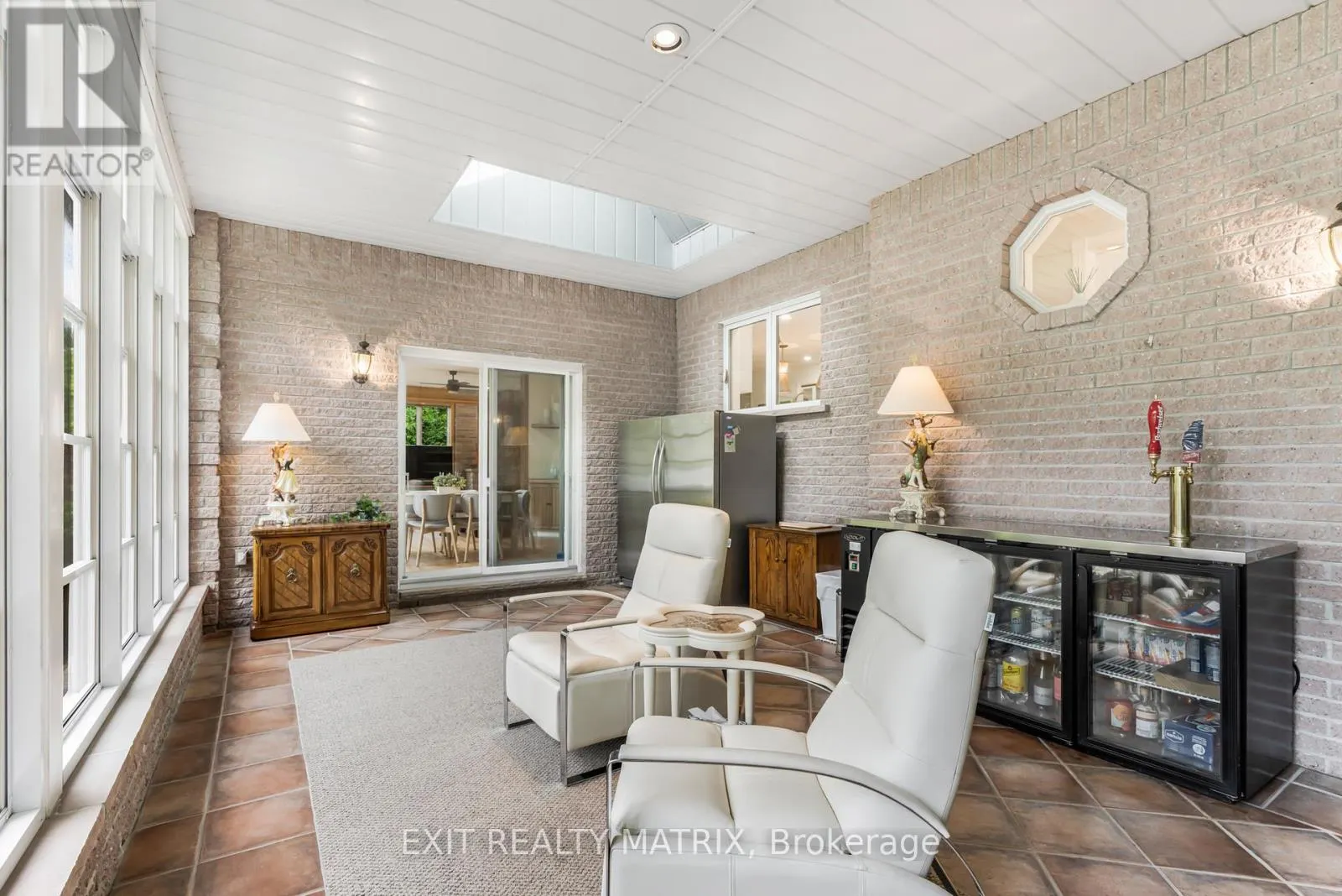 2845 FRONT ROAD