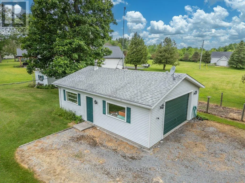 27 BERRY LANE