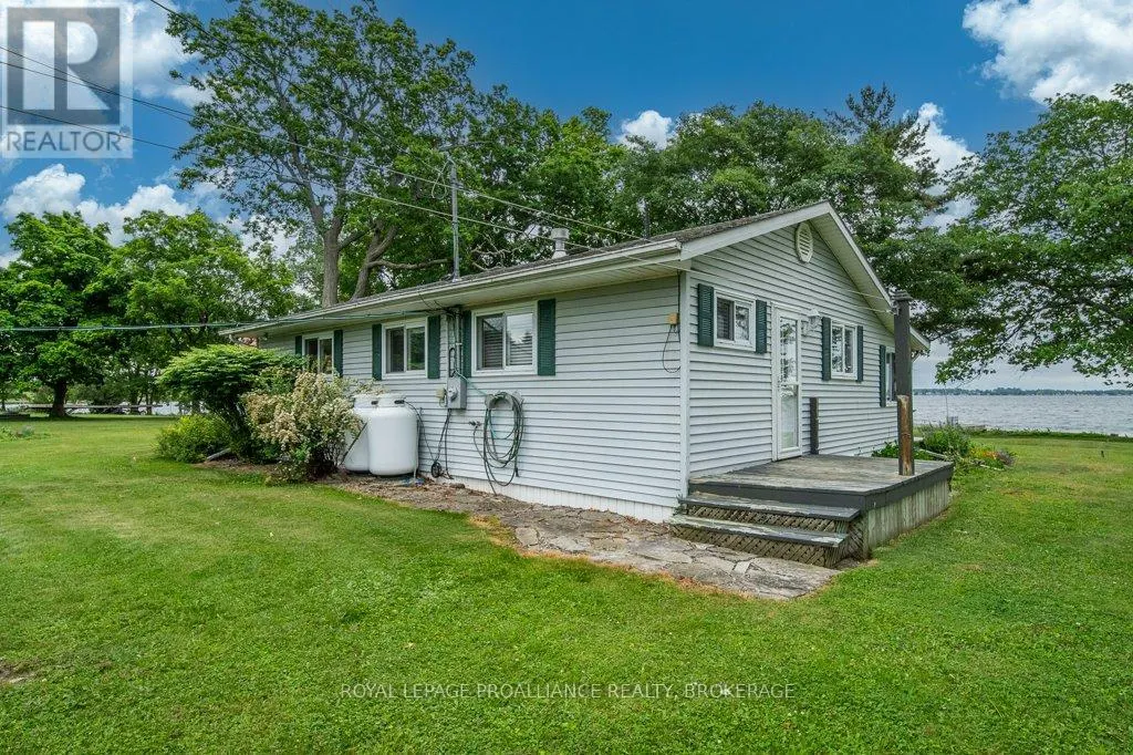 27 BERRY LANE