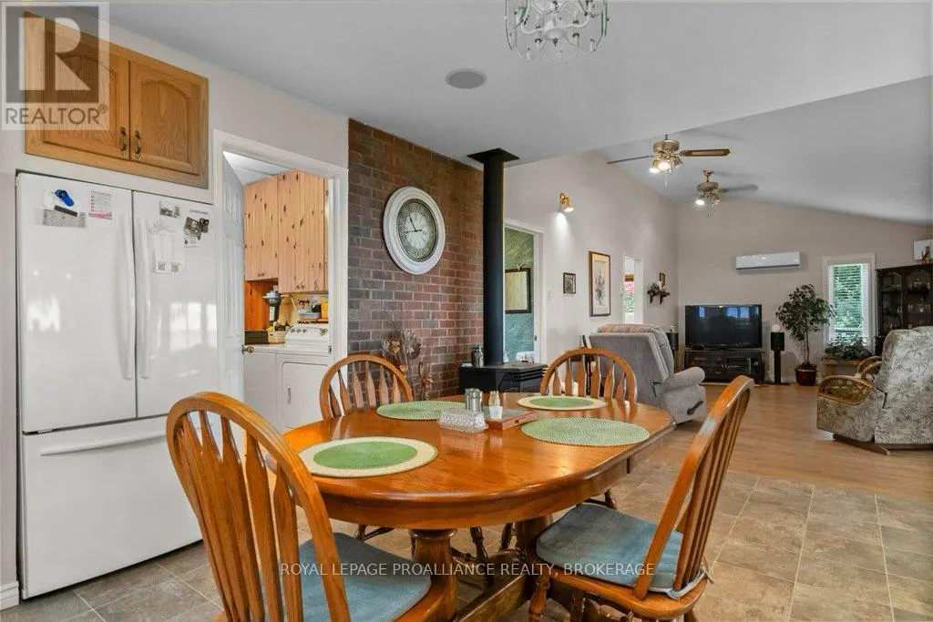 27 BERRY LANE