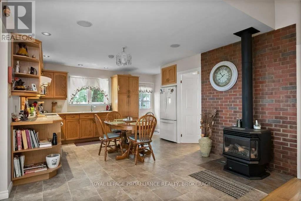 27 BERRY LANE