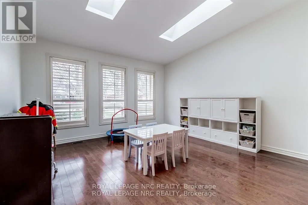 11 FOREST HILL CRESCENT