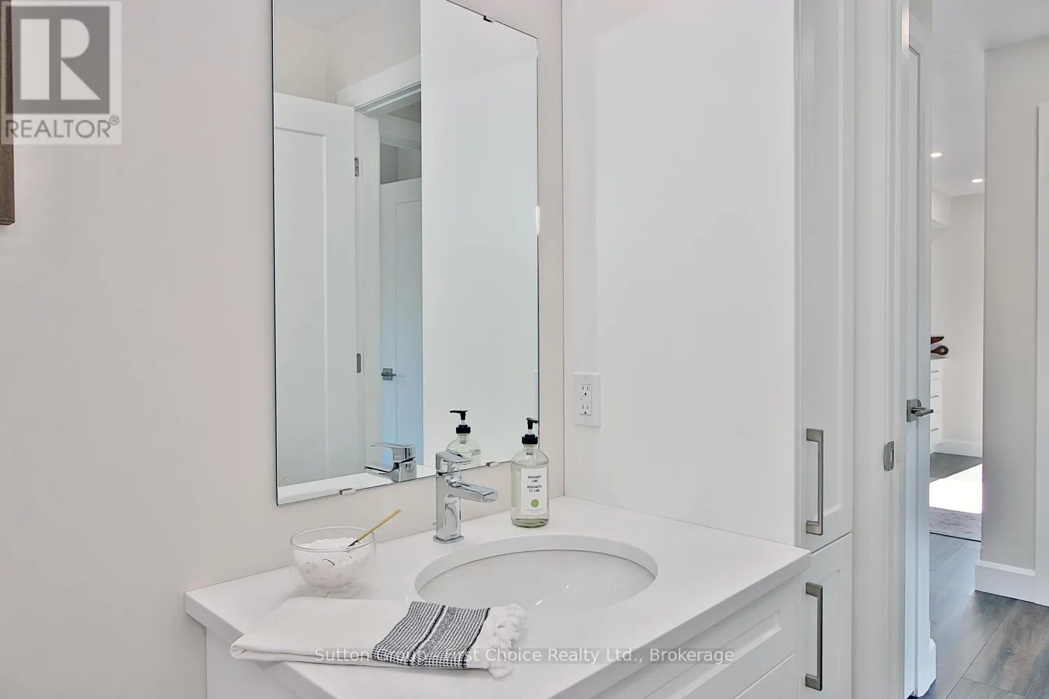 39 - 3202 VIVIAN LINE, #39