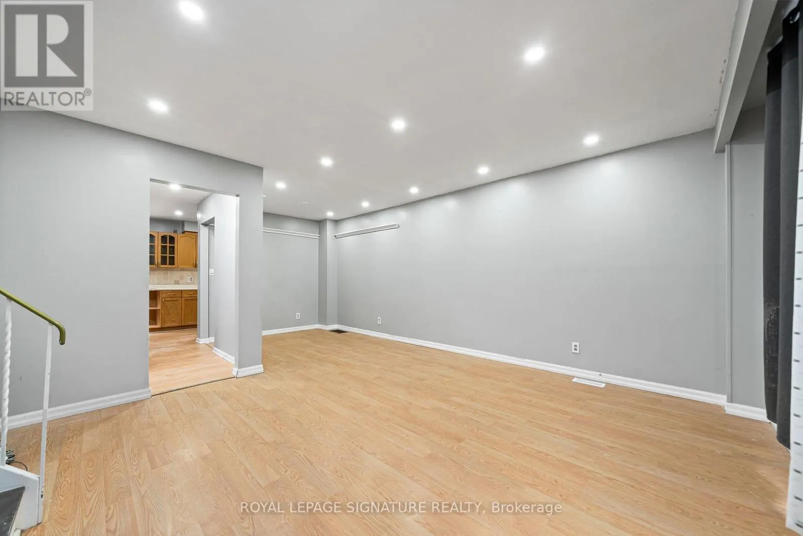 32A CROSSLEY DRIVE