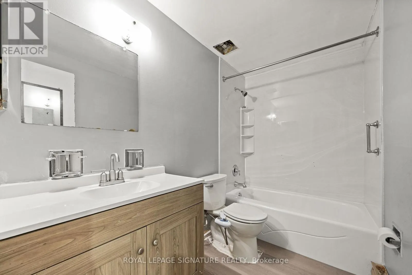 32A CROSSLEY DRIVE
