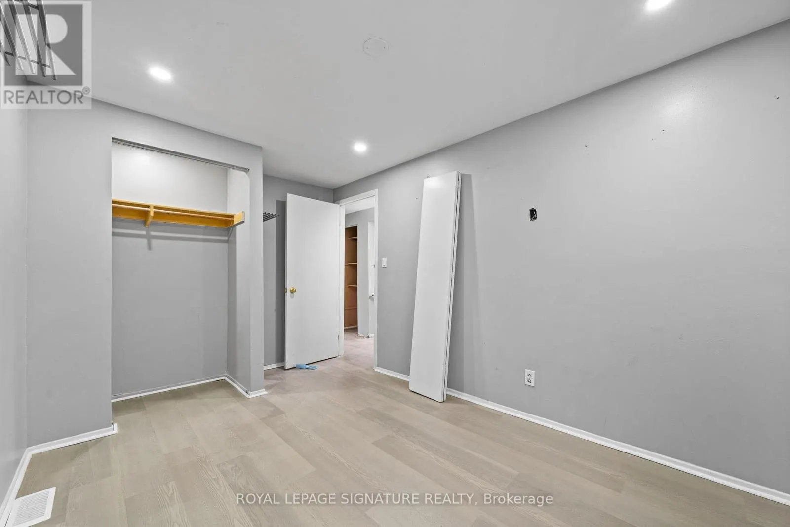 32A CROSSLEY DRIVE