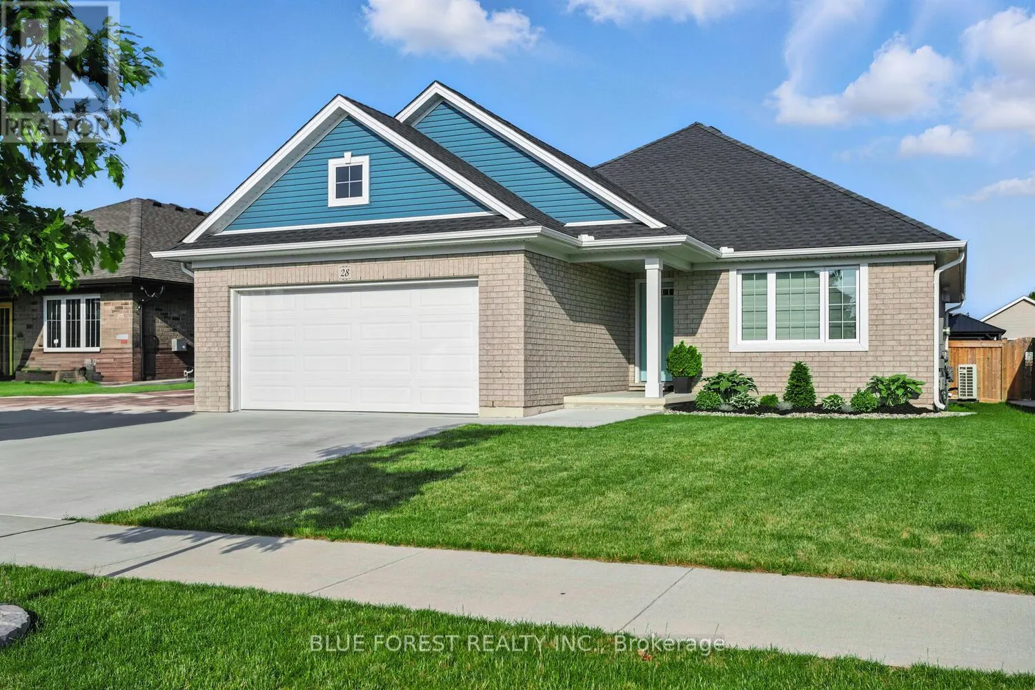 28 WEIR CRESCENT
