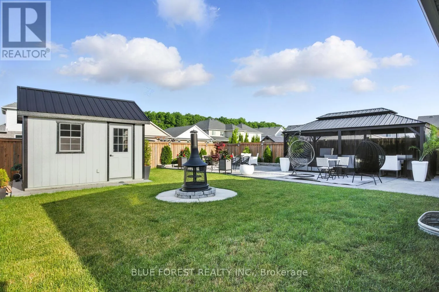 28 WEIR CRESCENT