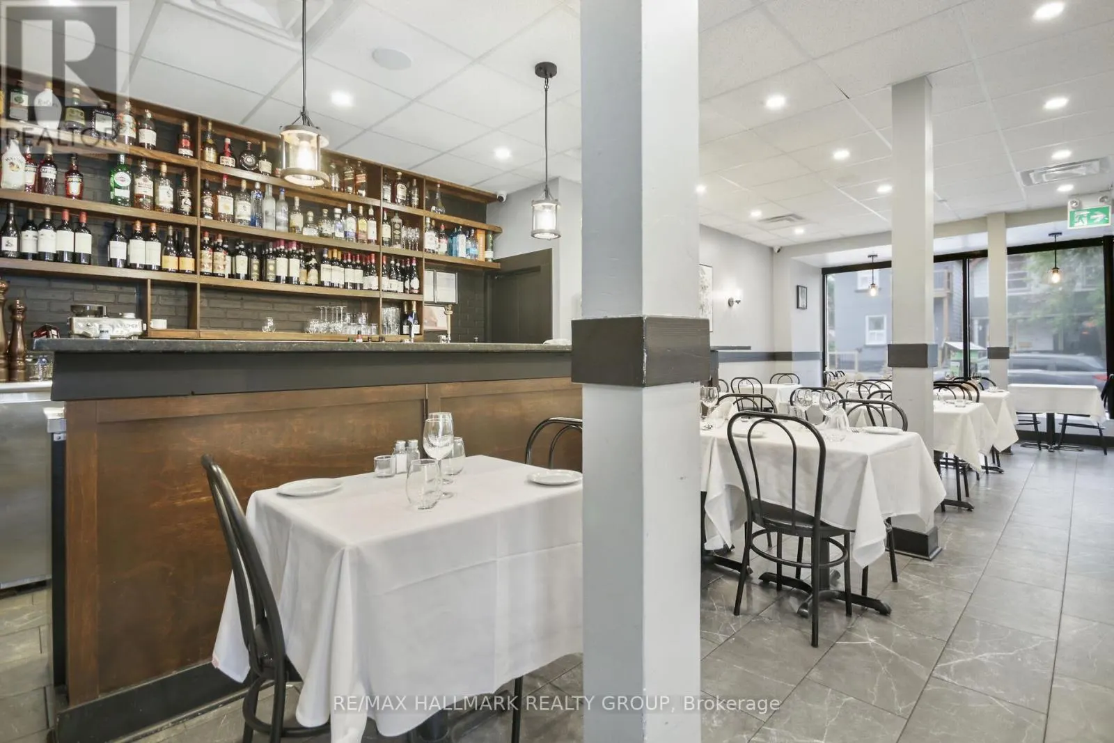 641 SOMERSET STREET W