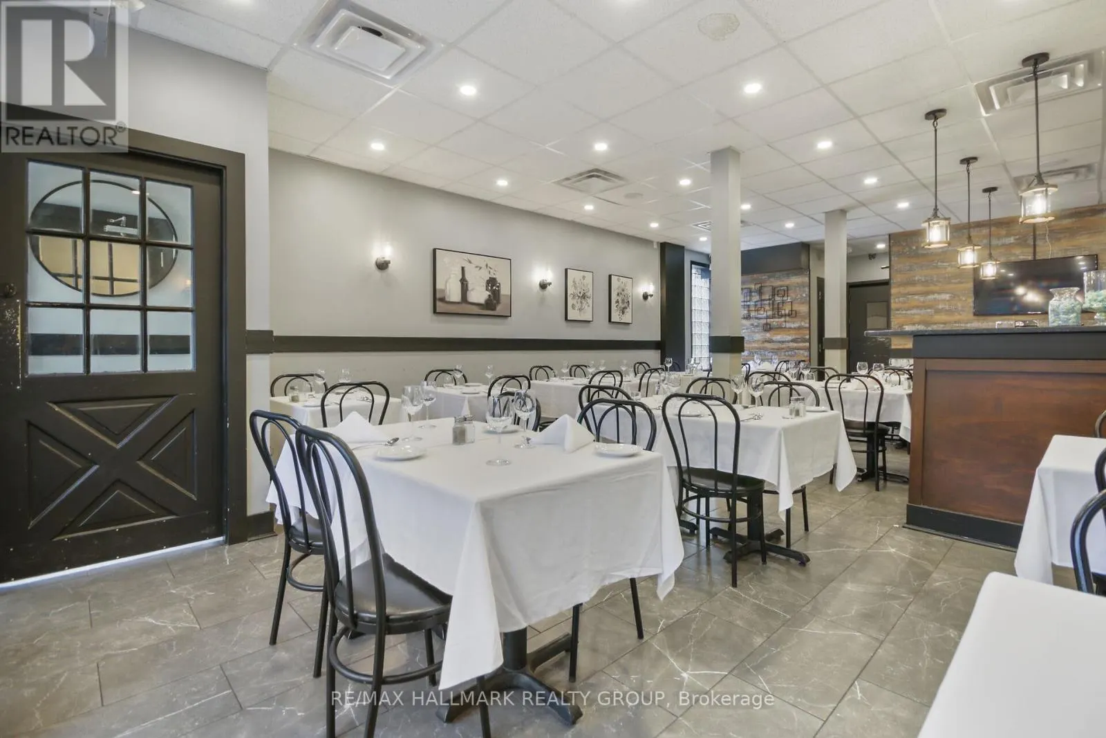 641 SOMERSET STREET W