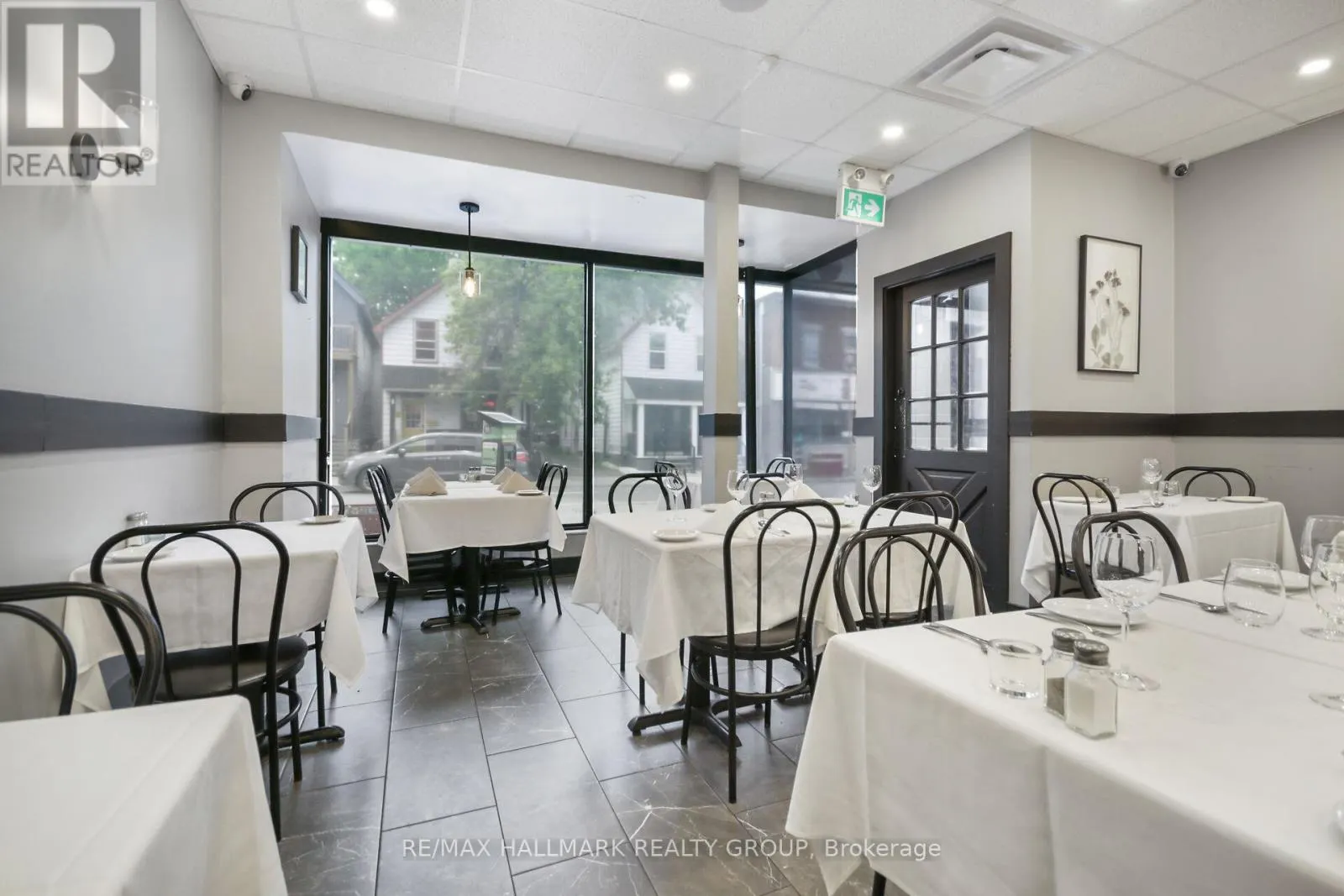 641 SOMERSET STREET W