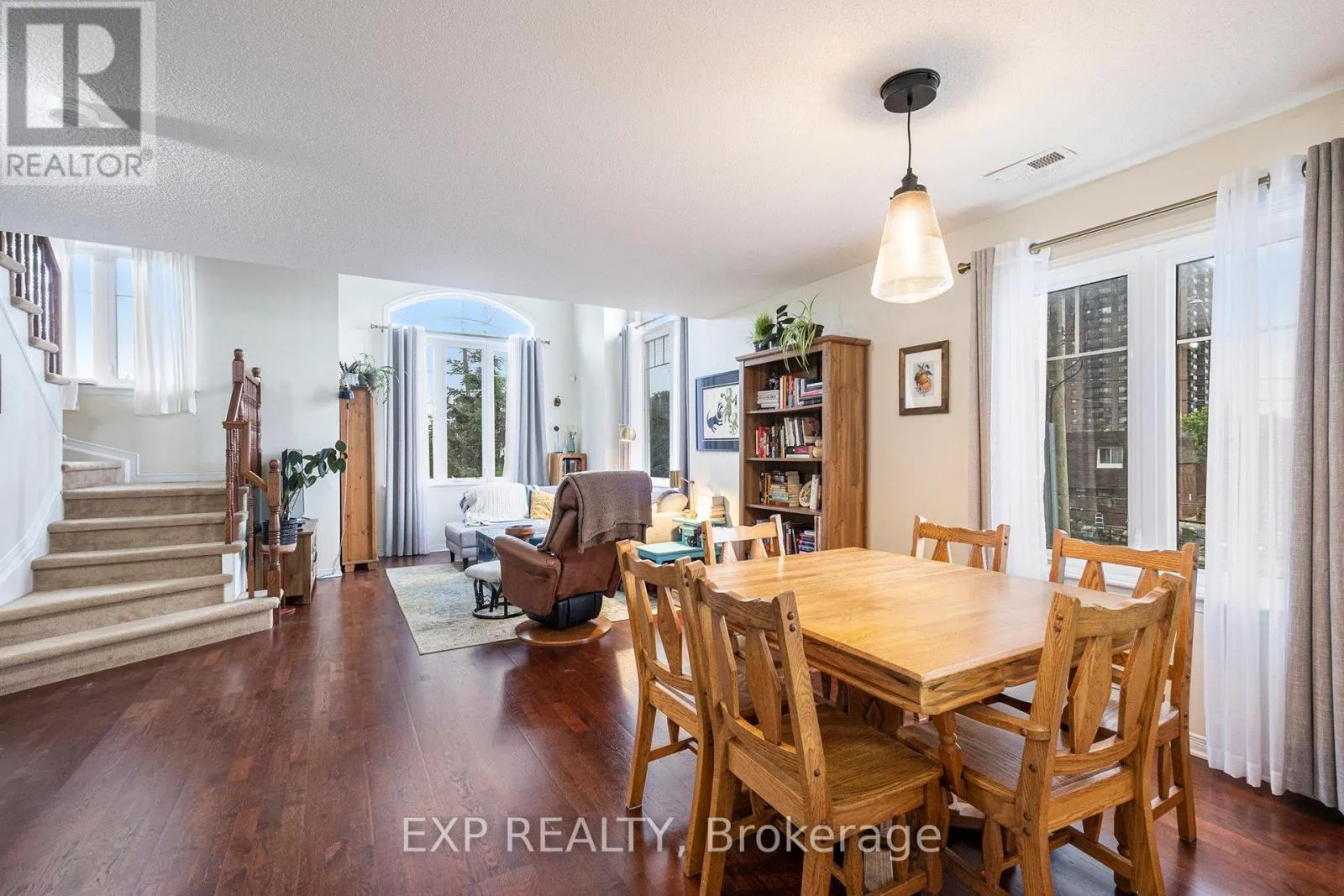 146 - 1512 WALKLEY ROAD W