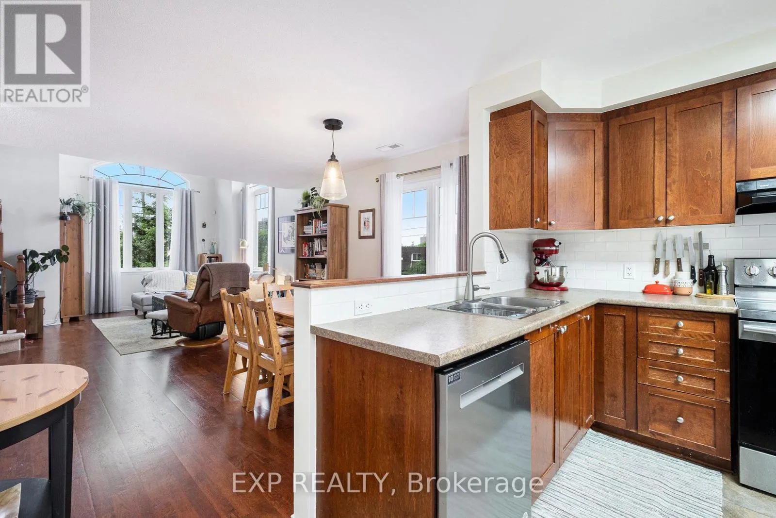 146 - 1512 WALKLEY ROAD W