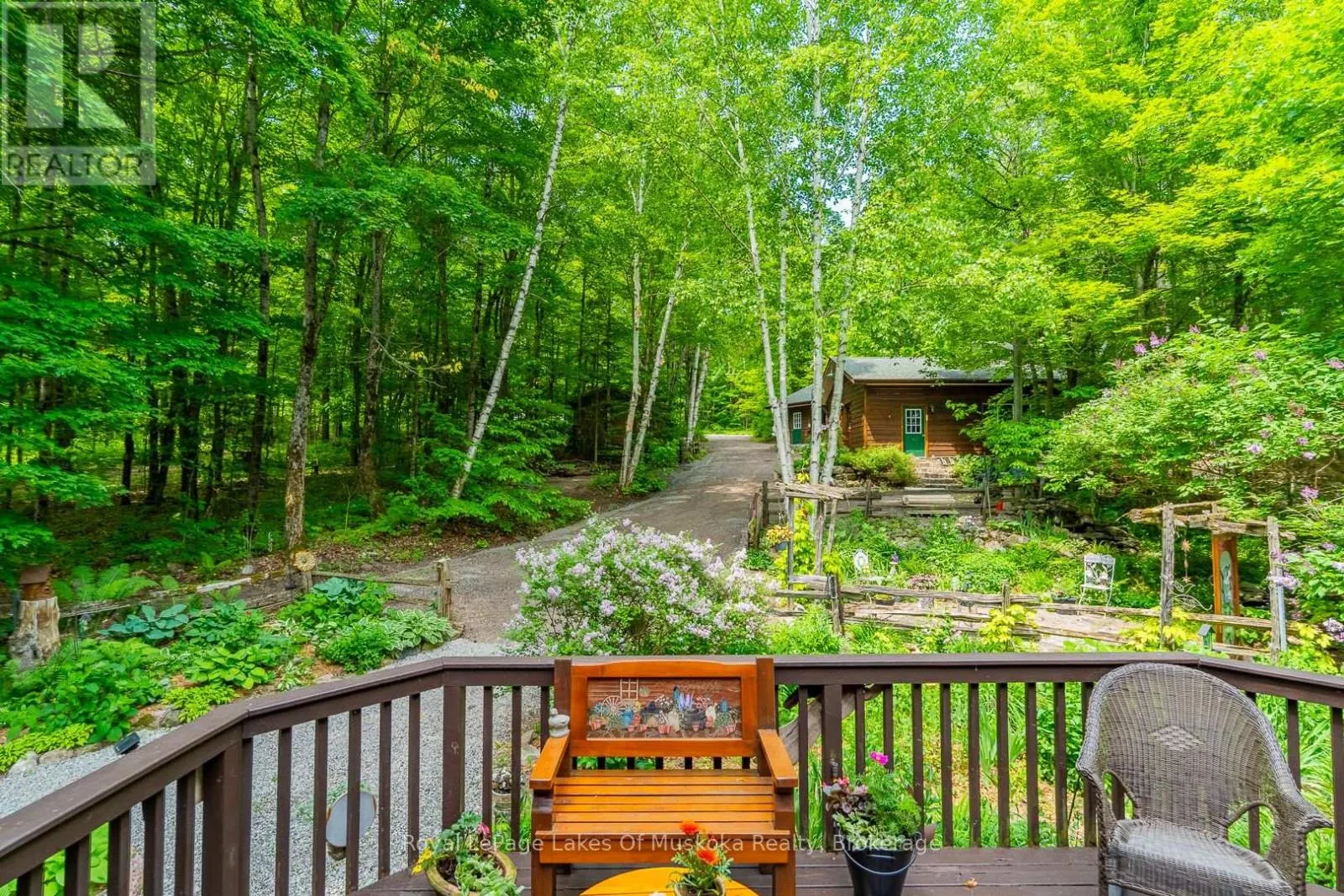 168 LAKESHORE ROAD