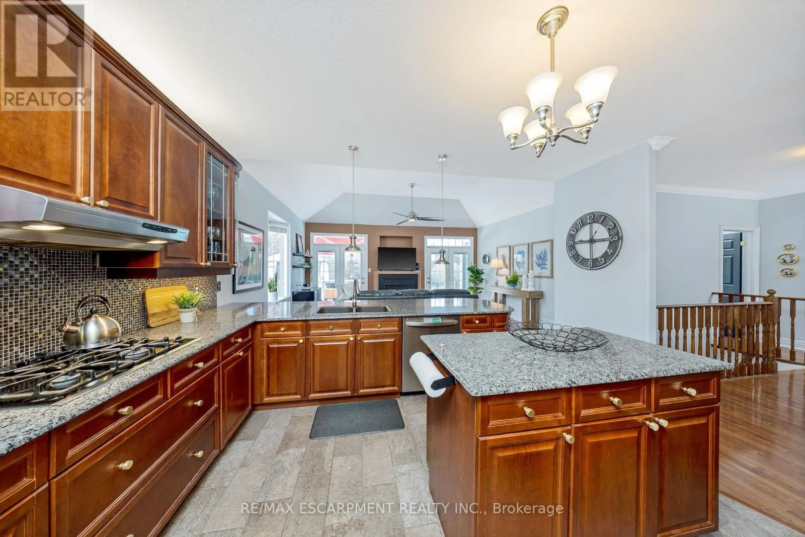 125 MILNE PLACE