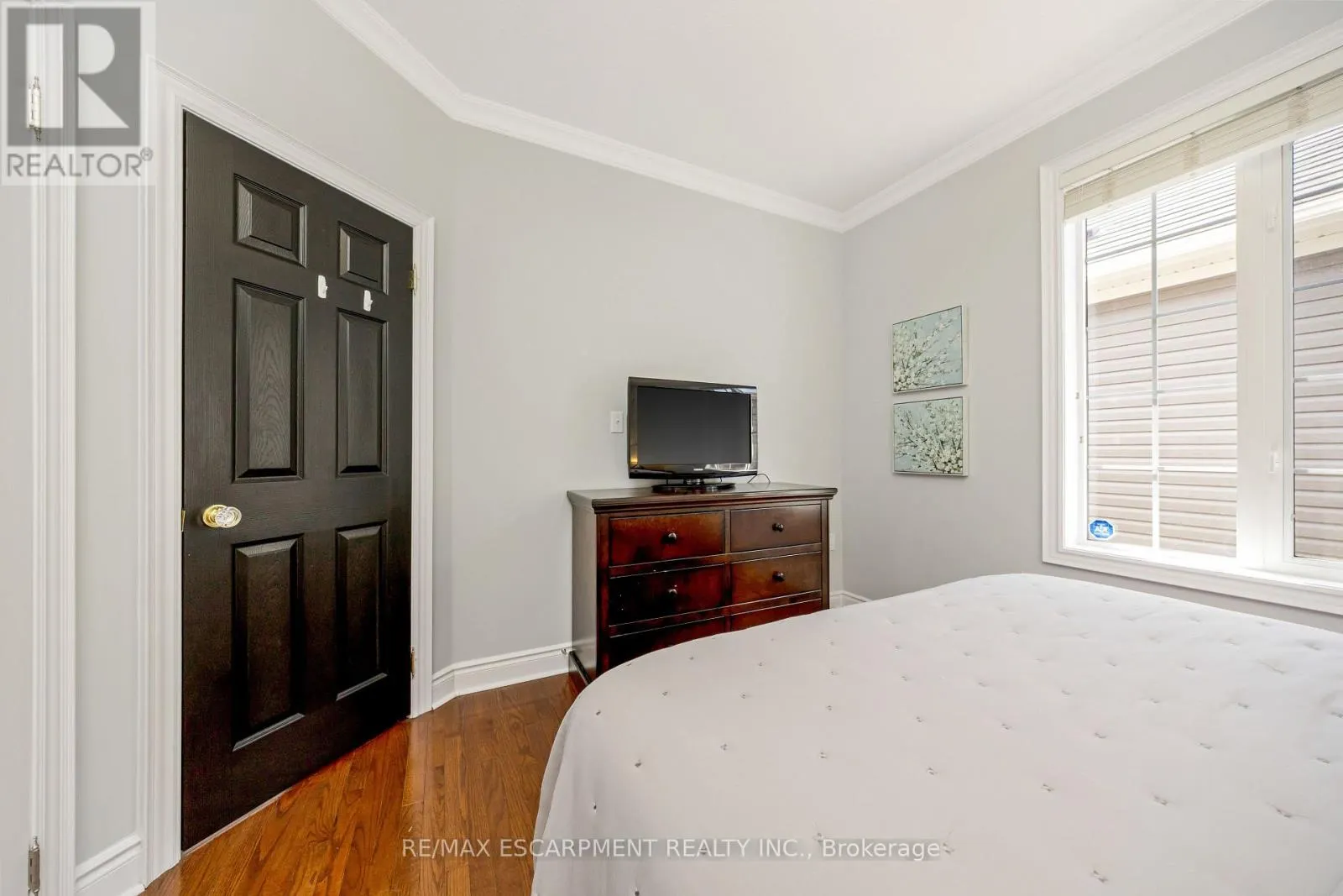 125 MILNE PLACE