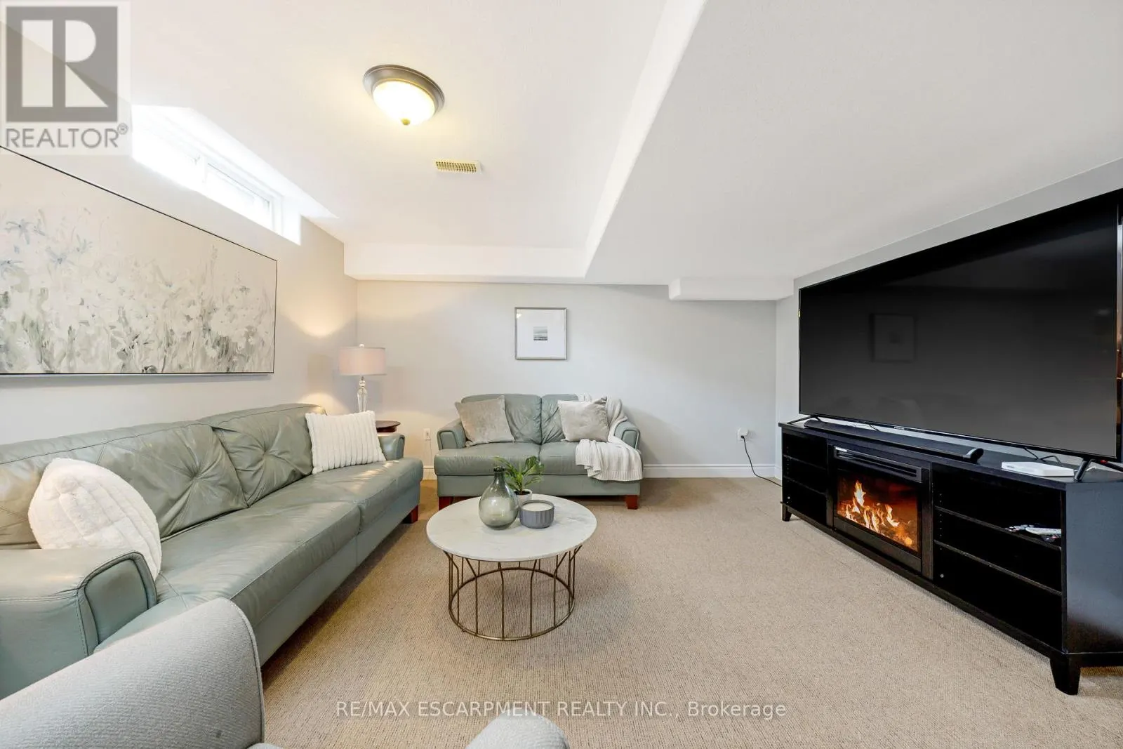 125 MILNE PLACE