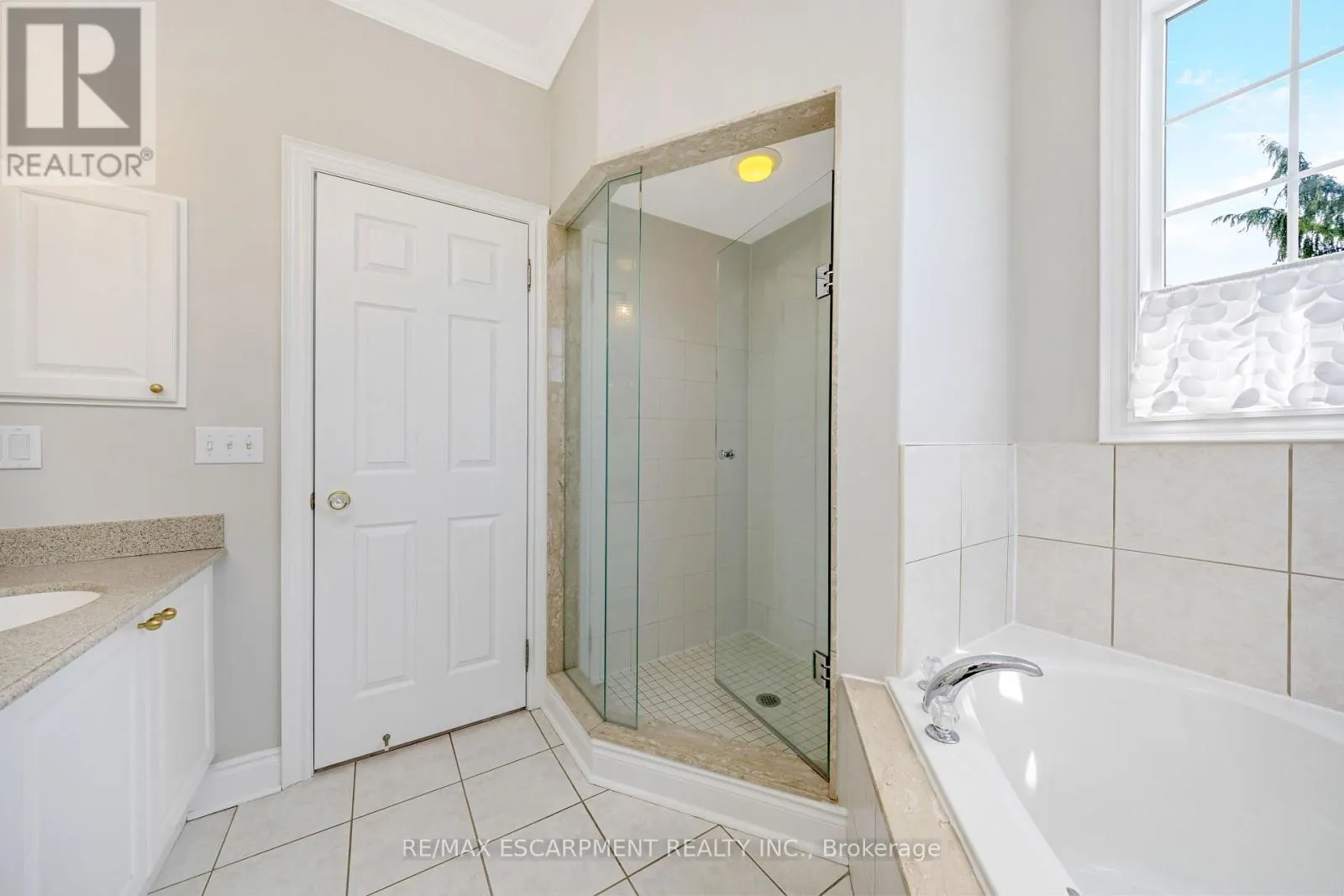 125 MILNE PLACE