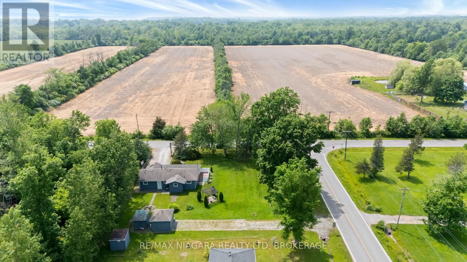 527 PINECREST ROAD
