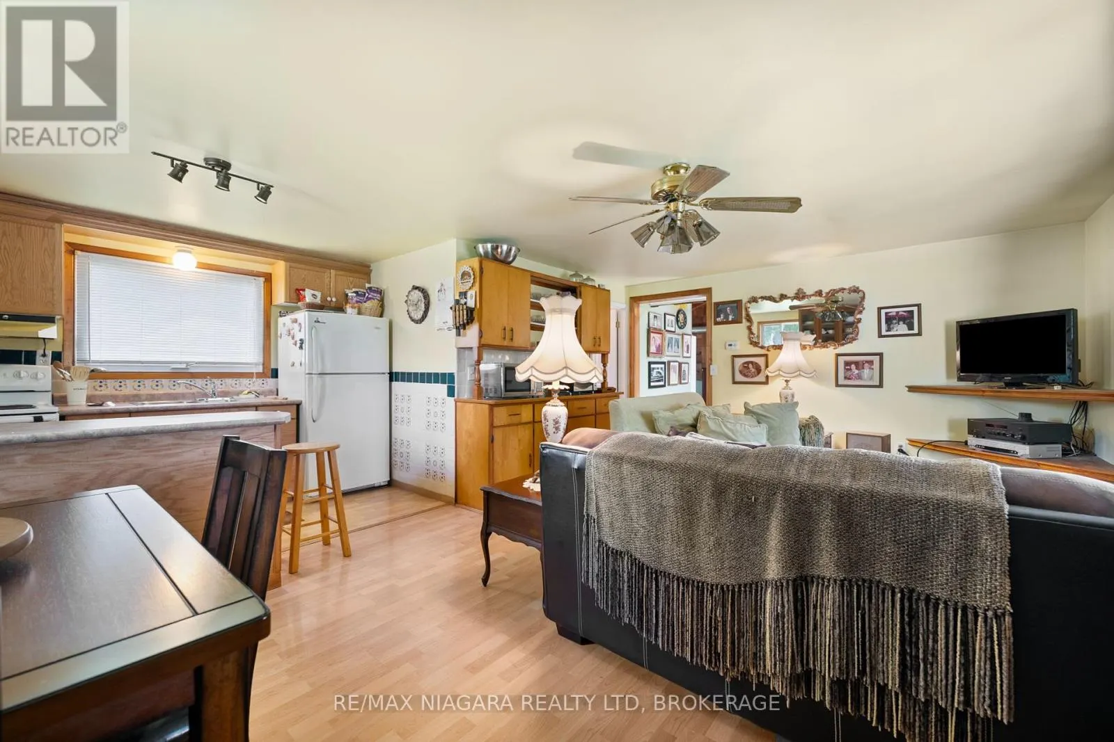 527 PINECREST ROAD