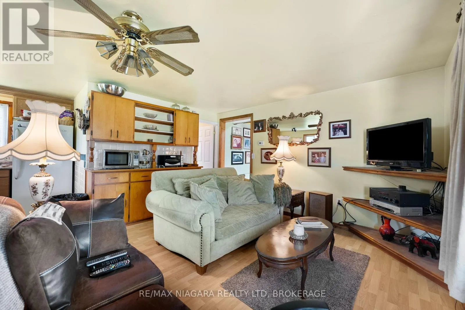 527 PINECREST ROAD