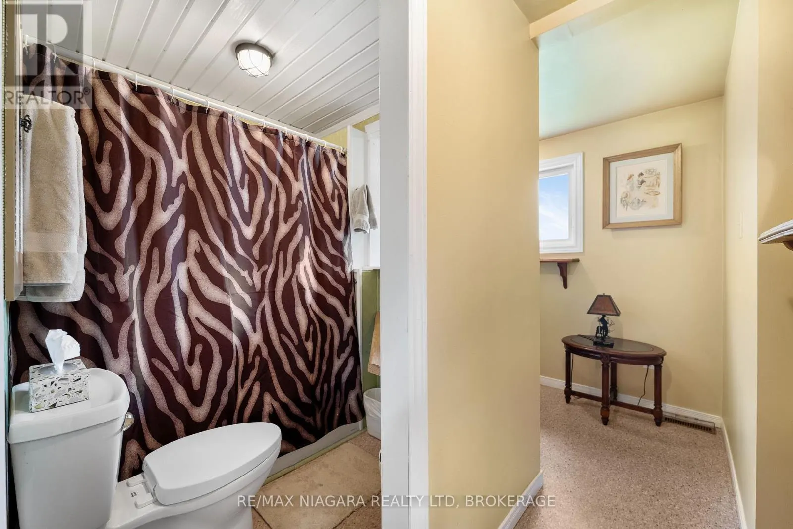 527 PINECREST ROAD