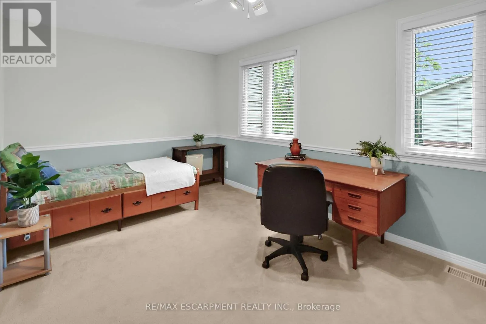 15 - 130 LIVINGSTON AVENUE