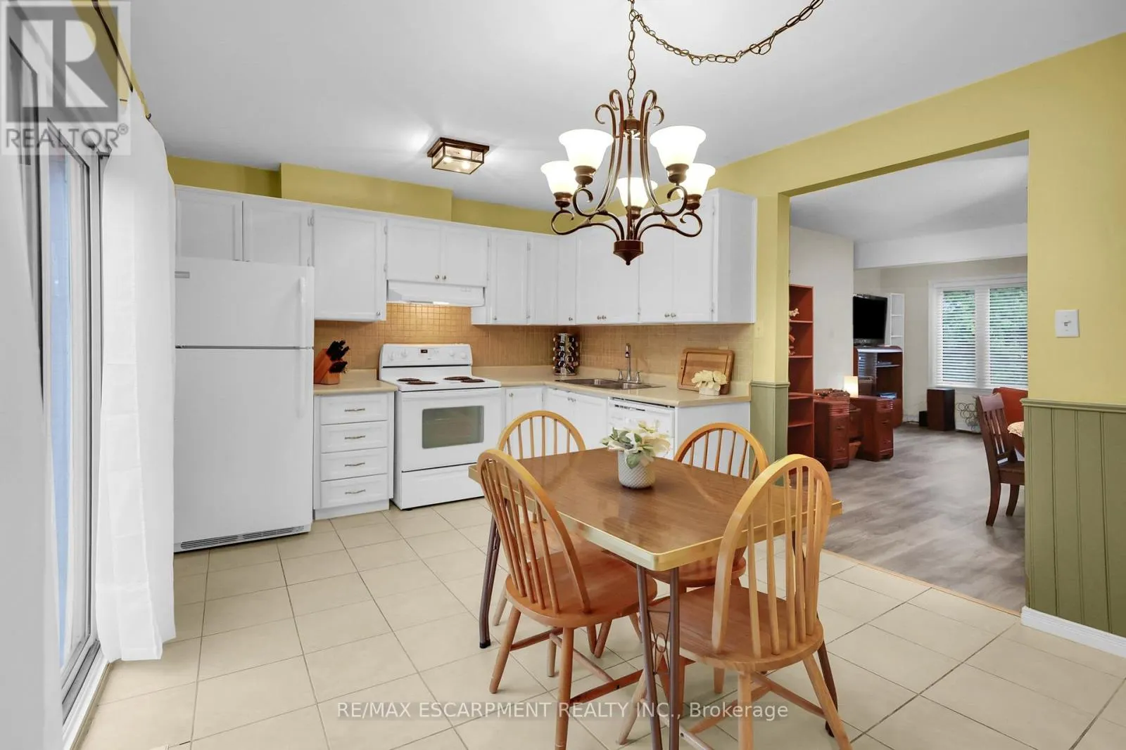 15 - 130 LIVINGSTON AVENUE