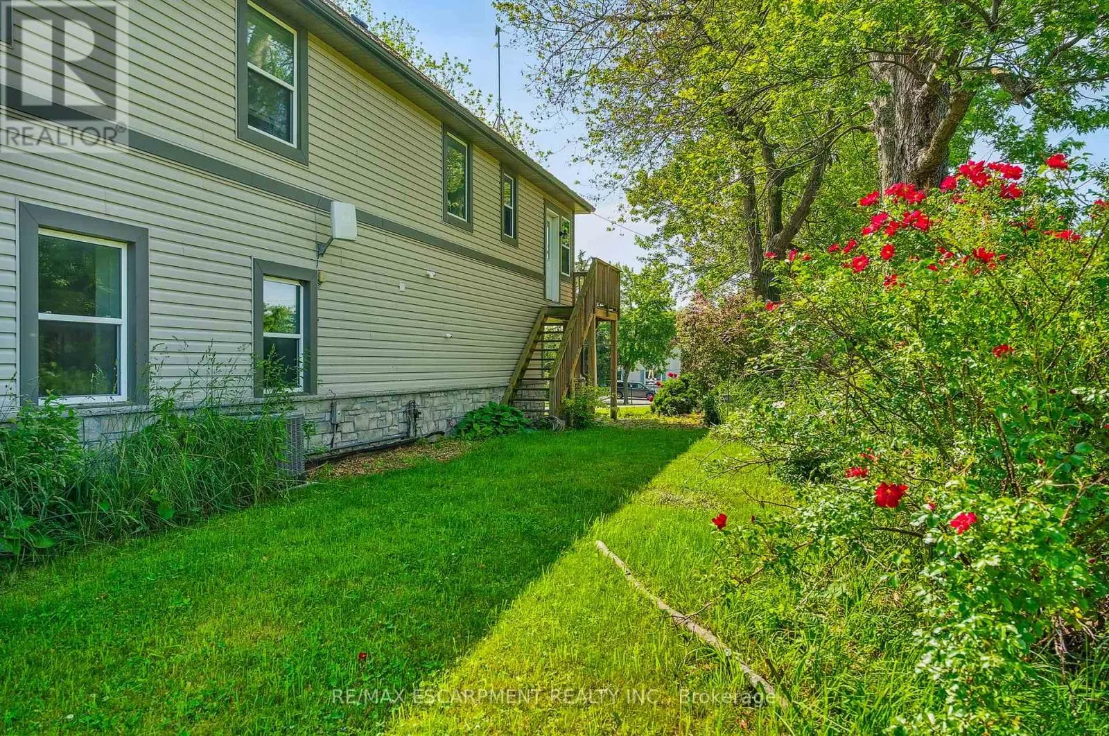483 HARVEST ROAD