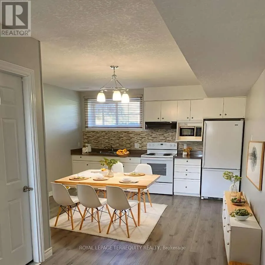 30 MUSSELMAN CRESCENT