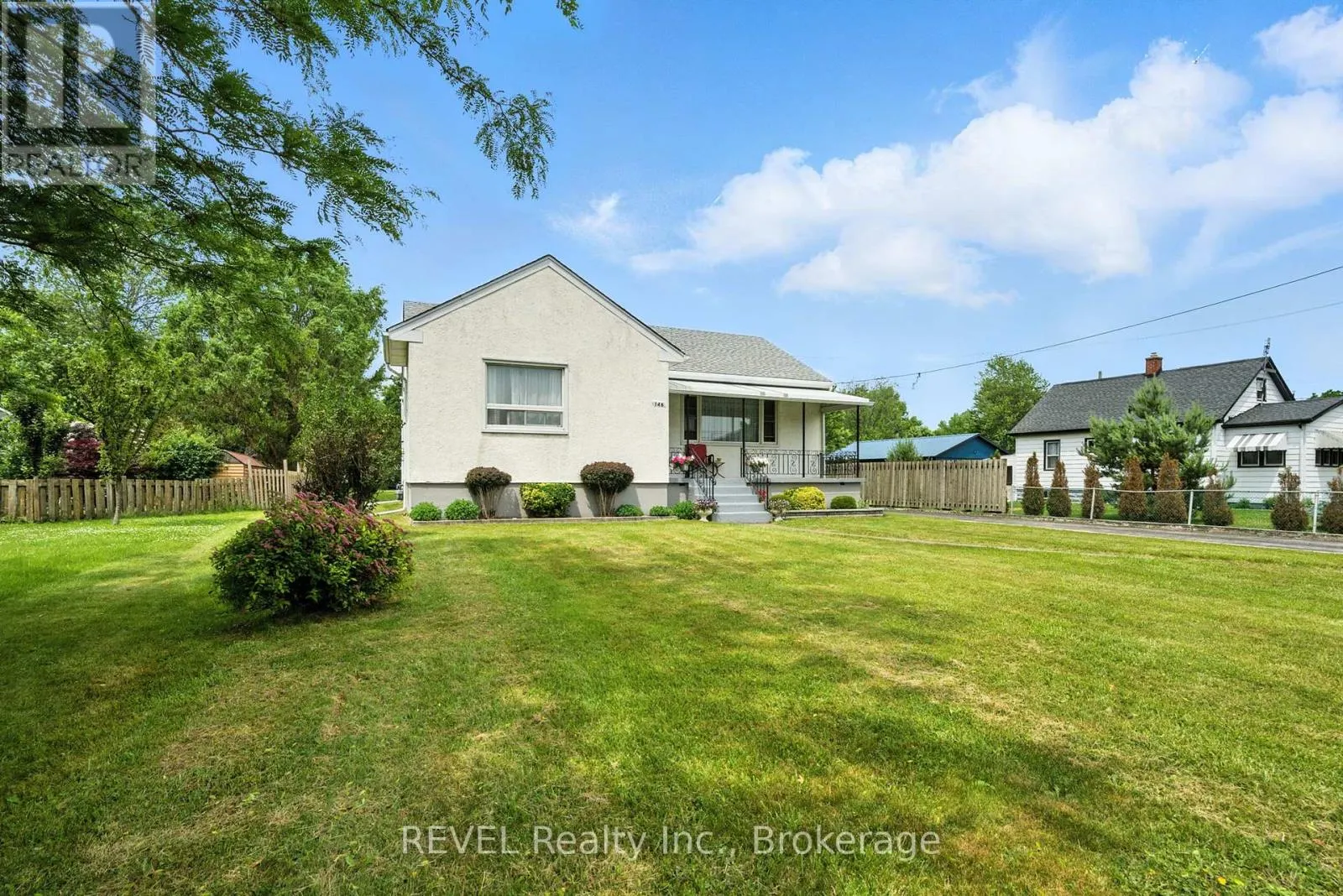 146 MAIN STREET E