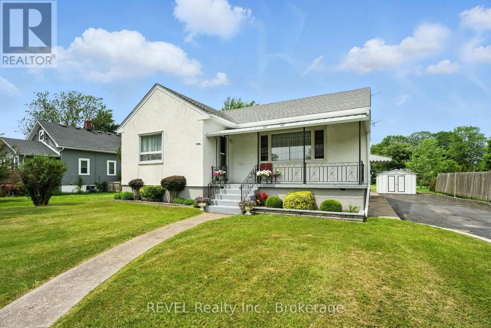 146 MAIN STREET E
