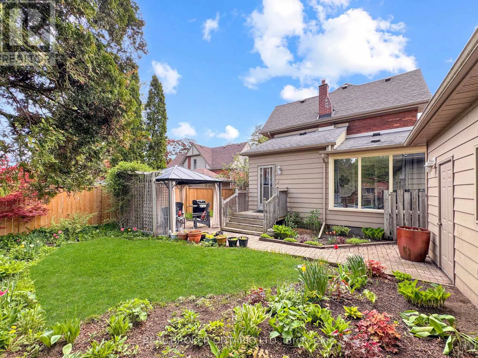 5 HAWARDEN AVENUE