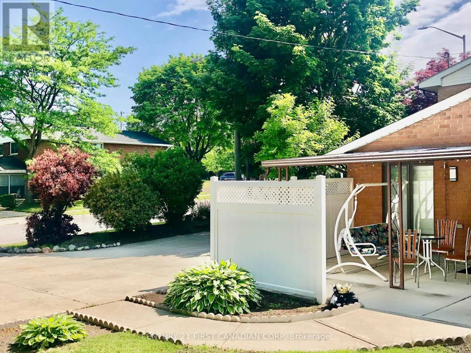 190 FAIRVIEW AVENUE