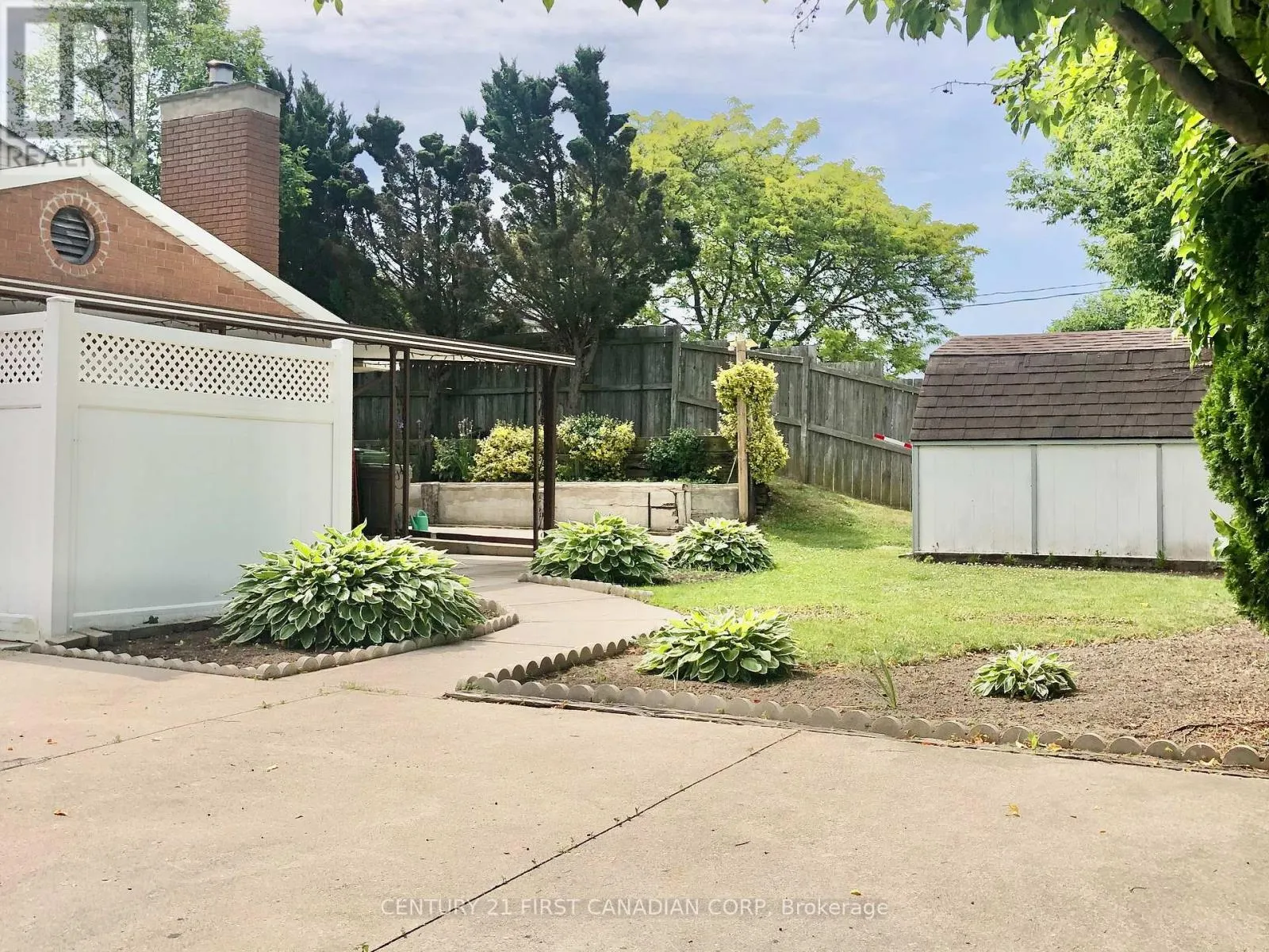 190 FAIRVIEW AVENUE