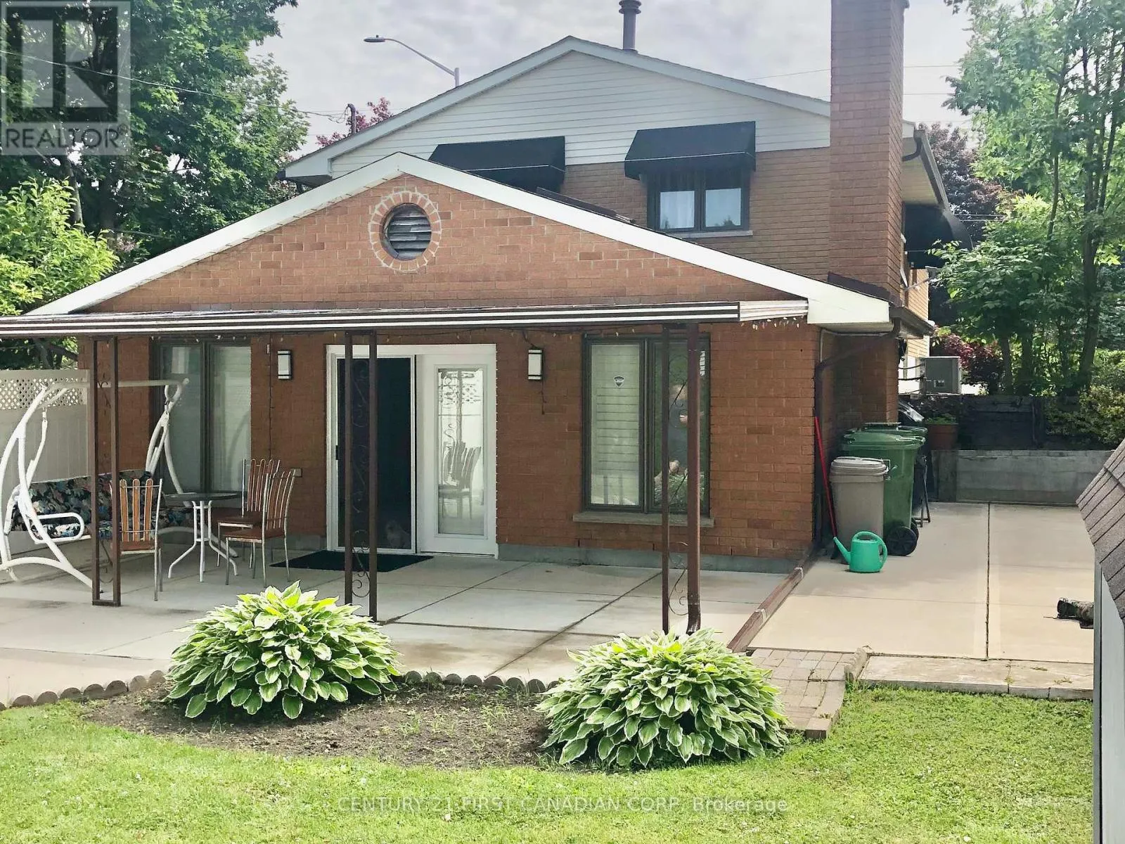 190 FAIRVIEW AVENUE