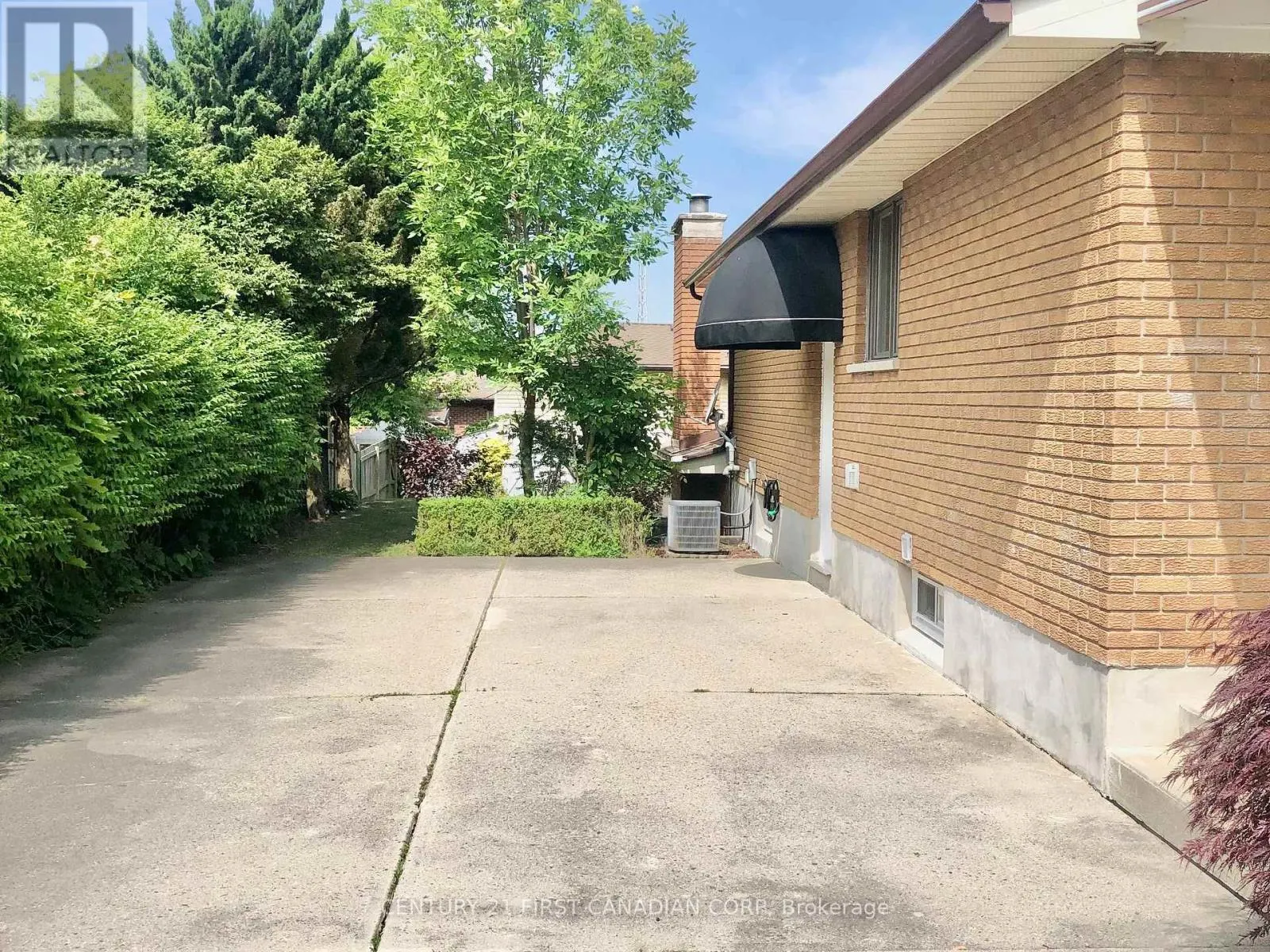 190 FAIRVIEW AVENUE