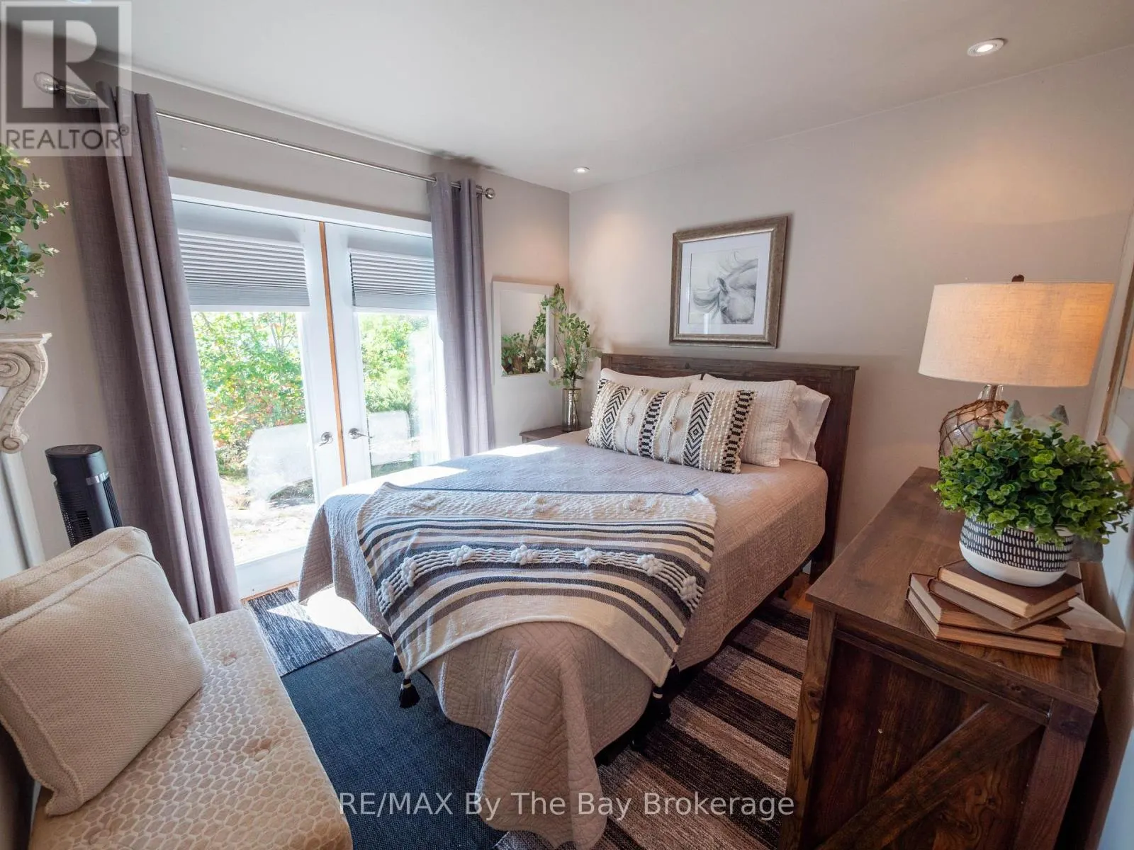 4476 ISLAND 1040/LITTLE BEAUSOLEIL ISLAND
