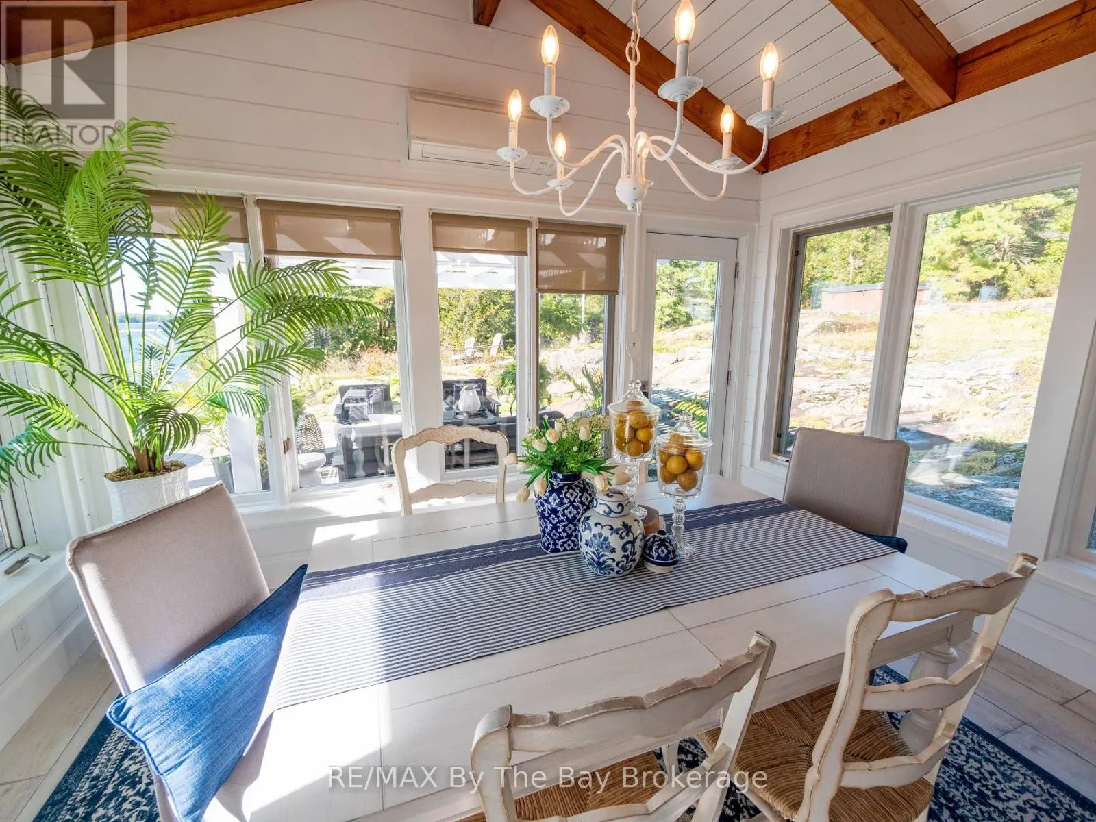 4476 ISLAND 1040/LITTLE BEAUSOLEIL ISLAND