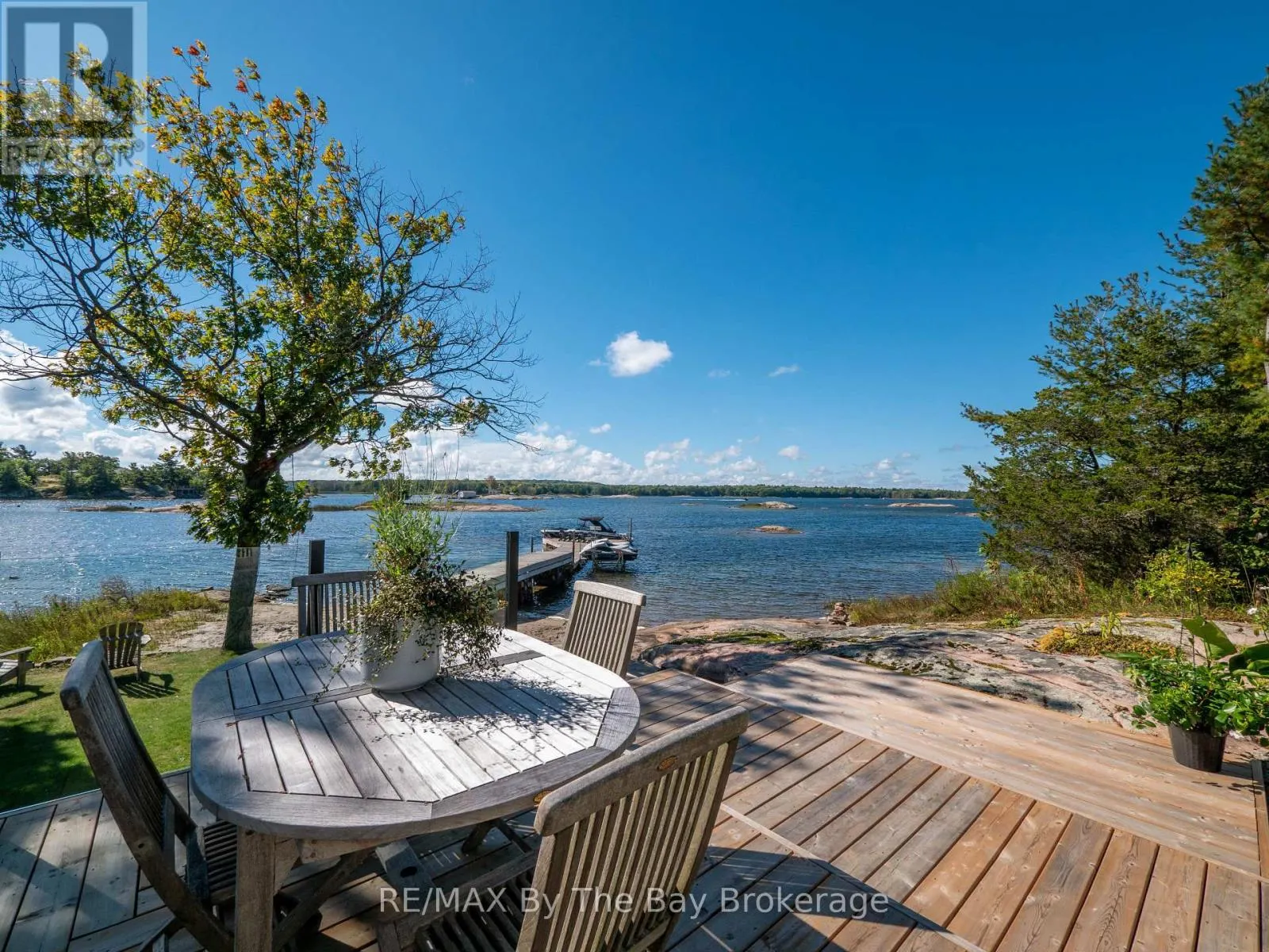 4476 ISLAND 1040/LITTLE BEAUSOLEIL ISLAND