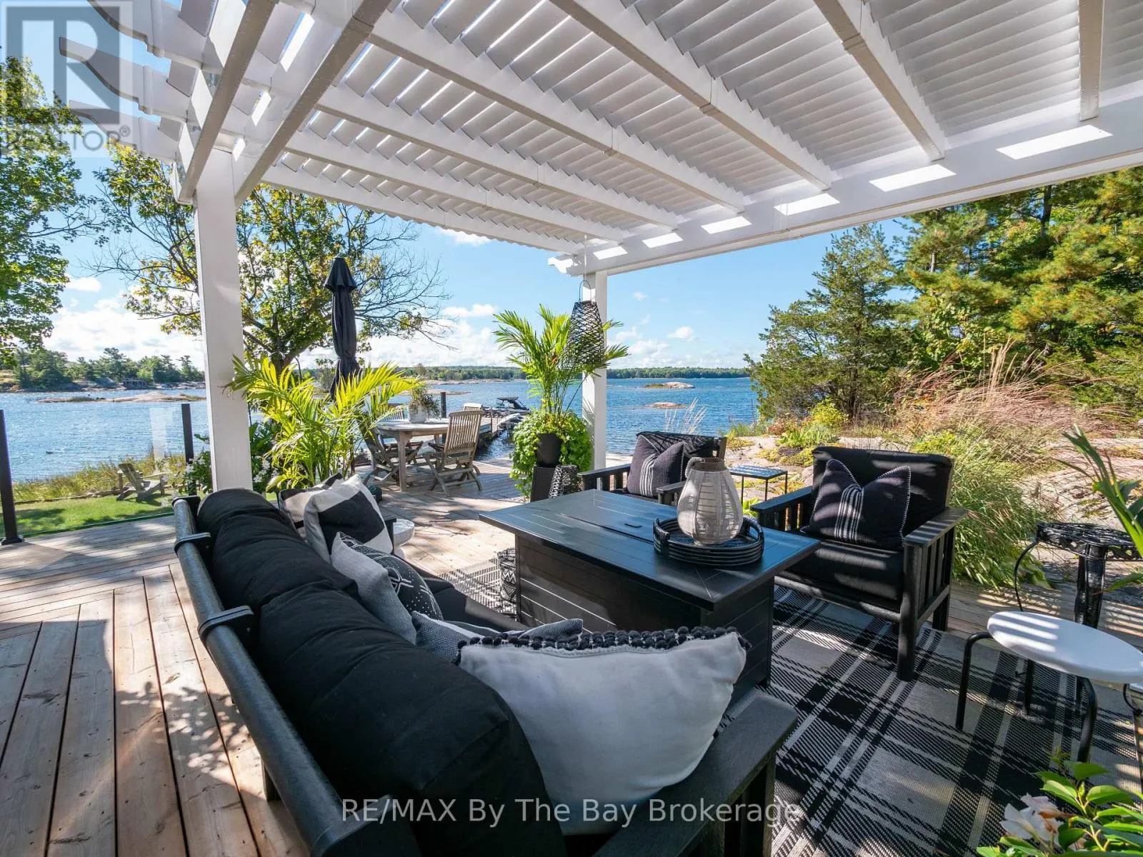 4476 ISLAND 1040/LITTLE BEAUSOLEIL ISLAND