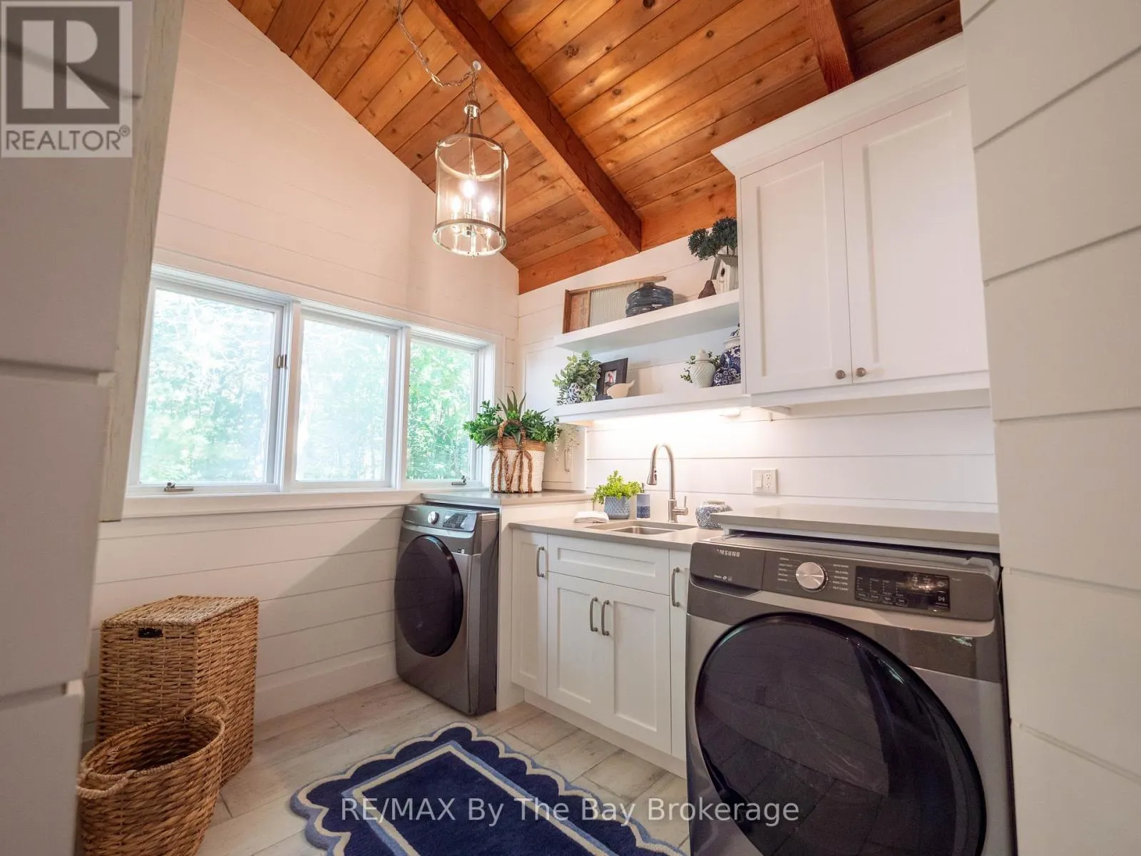 4476 ISLAND 1040/LITTLE BEAUSOLEIL ISLAND