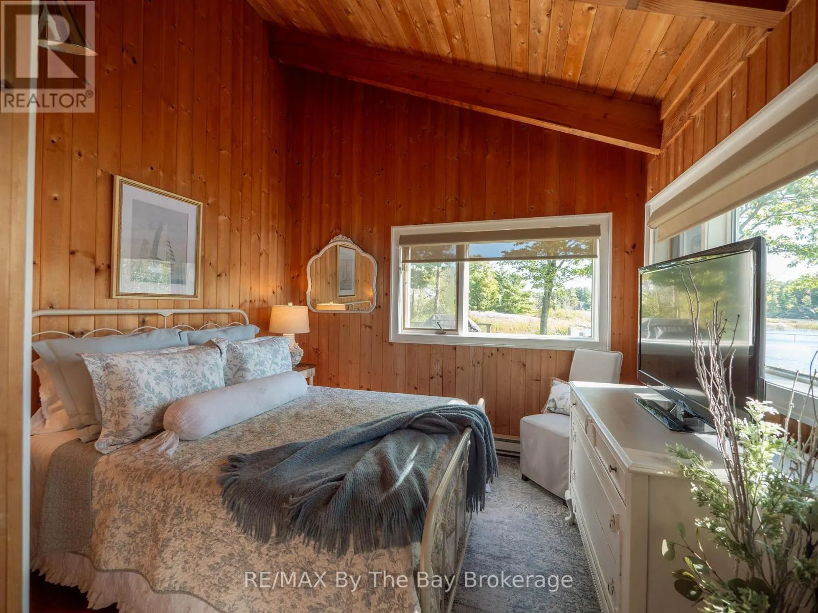 4476 ISLAND 1040/LITTLE BEAUSOLEIL ISLAND