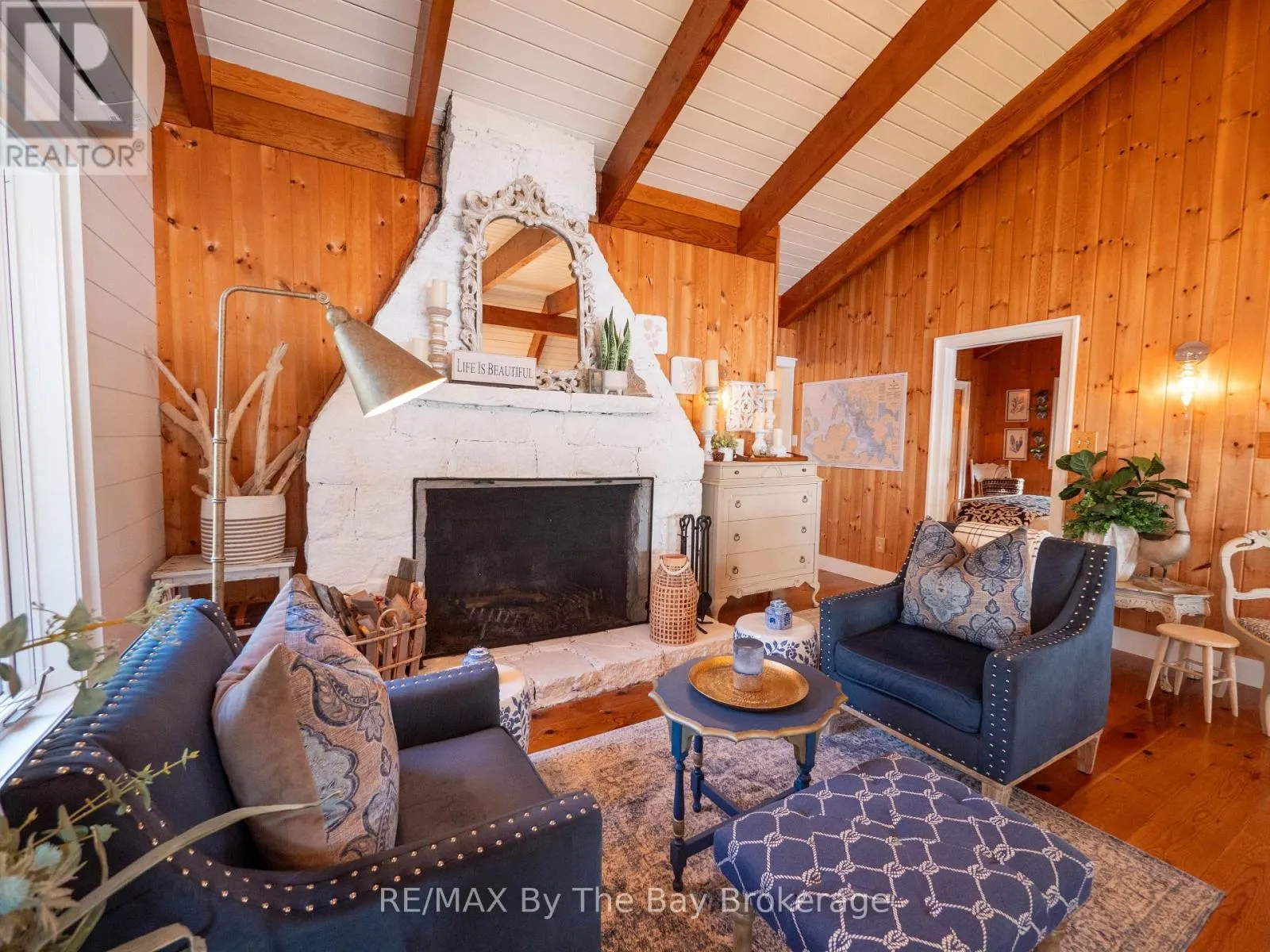 4476 ISLAND 1040/LITTLE BEAUSOLEIL ISLAND